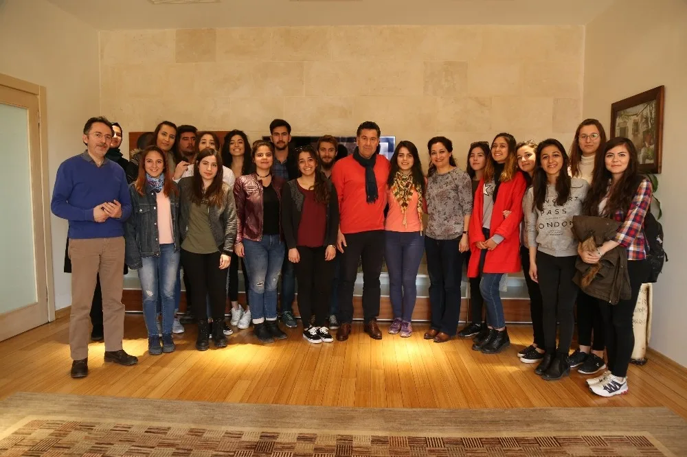 Öğrencilerden Başkan Kocadona Ziyaret