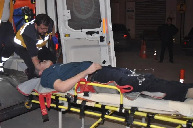 Önce Karısını Sonra Kendisini Bıçakladı