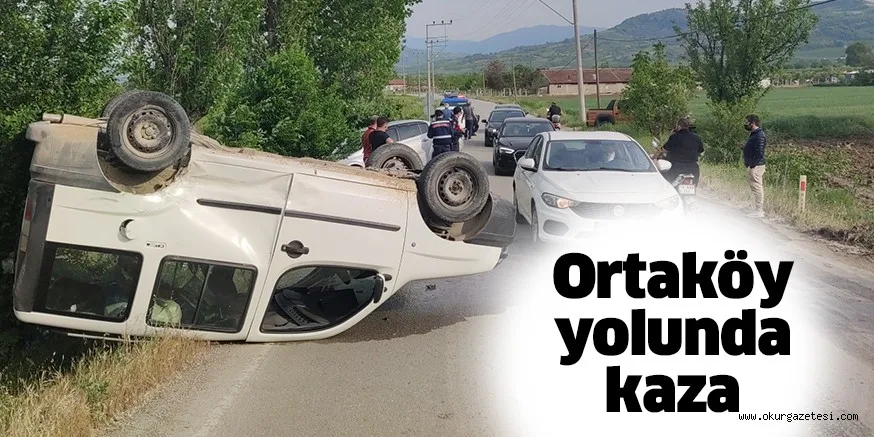 Otomobil ile çarpışan hafif ticari araçta 3'ü çocuk 4 kişi yaralandı