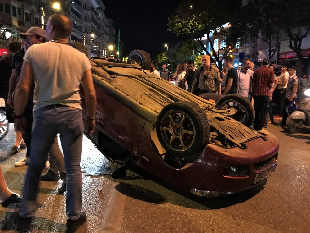 Otomobil Takla Attı: 4 Yaralı