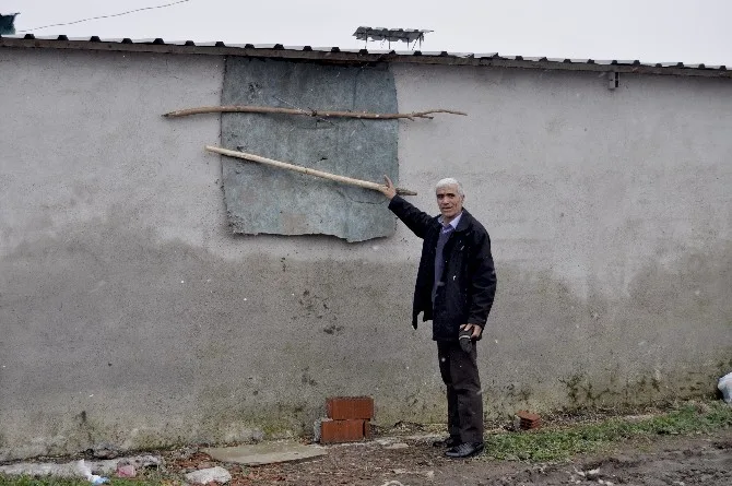 (Özel Haber) Hayvanlarını Çalan Hırsızlara Seslendi:
