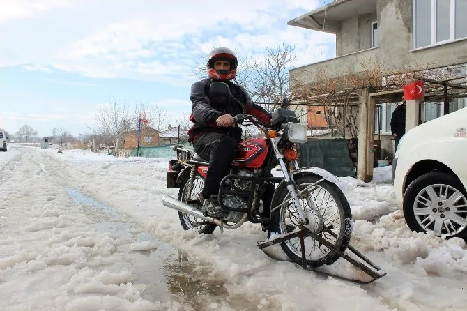 (Özel Haber) Karda İşe Gidemeyince Kendi Kızak Motorunu Yaptı