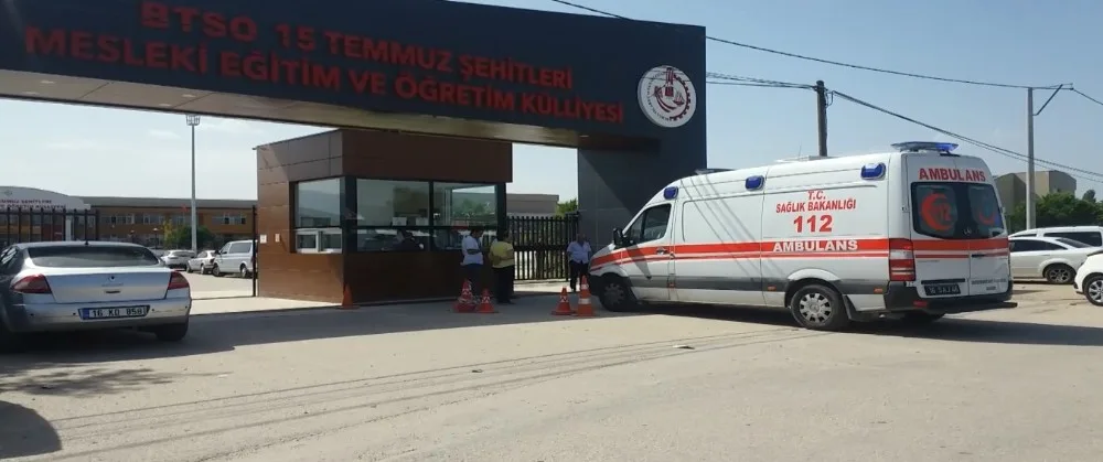 (Özel Haber) Lise Öğrencisi Arkadaşlarının Sıktığı Sprey Sonucu Alev Aldı