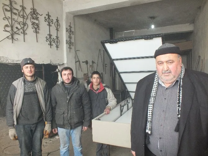 (Özel Haber) Malazgirtte Babalarının Kiloları Sayesinde Baza Üretimine Başladılar