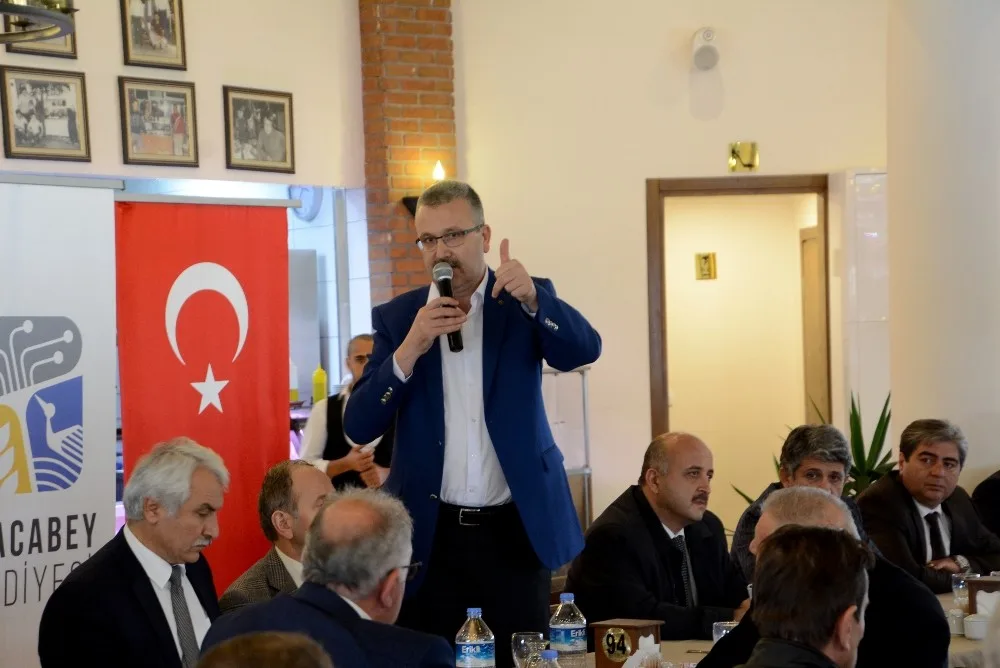 Özkan Muhtarlarla Bir Araya Geldi