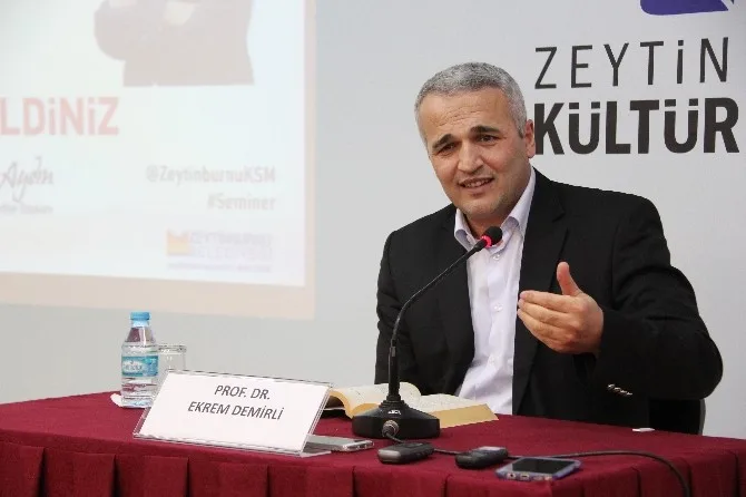 Prof. Dr. Ekrem Demirli: İnsan Olmadan Müslüman Olunmuyor