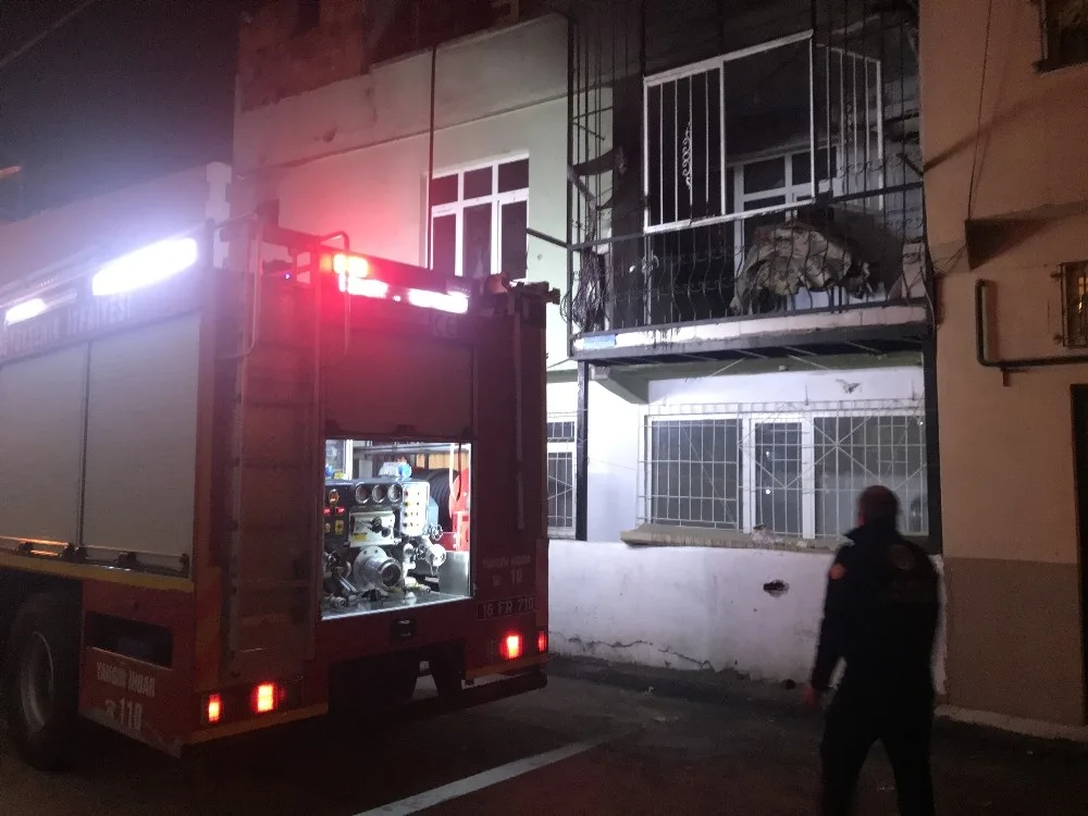 Psikolojik Destek Gören Şahıs Kendi Evini Yakıp Kaçtı