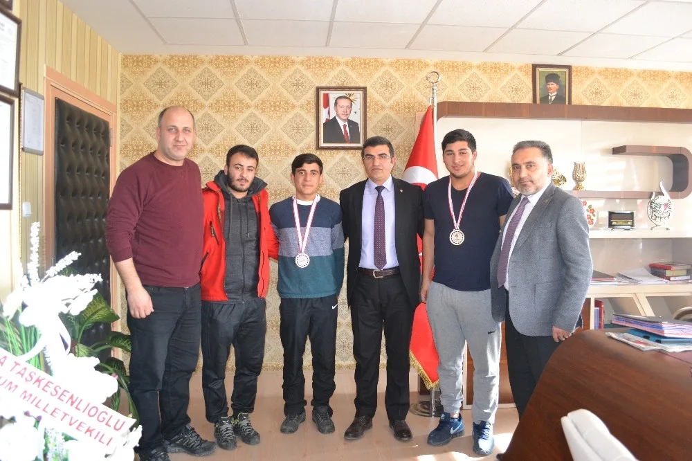 Şampiyon Çocuklar Erzurumun Gururu Oldu
