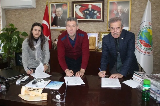 Sarıcakayada Toplu Sözleşme Sevinci