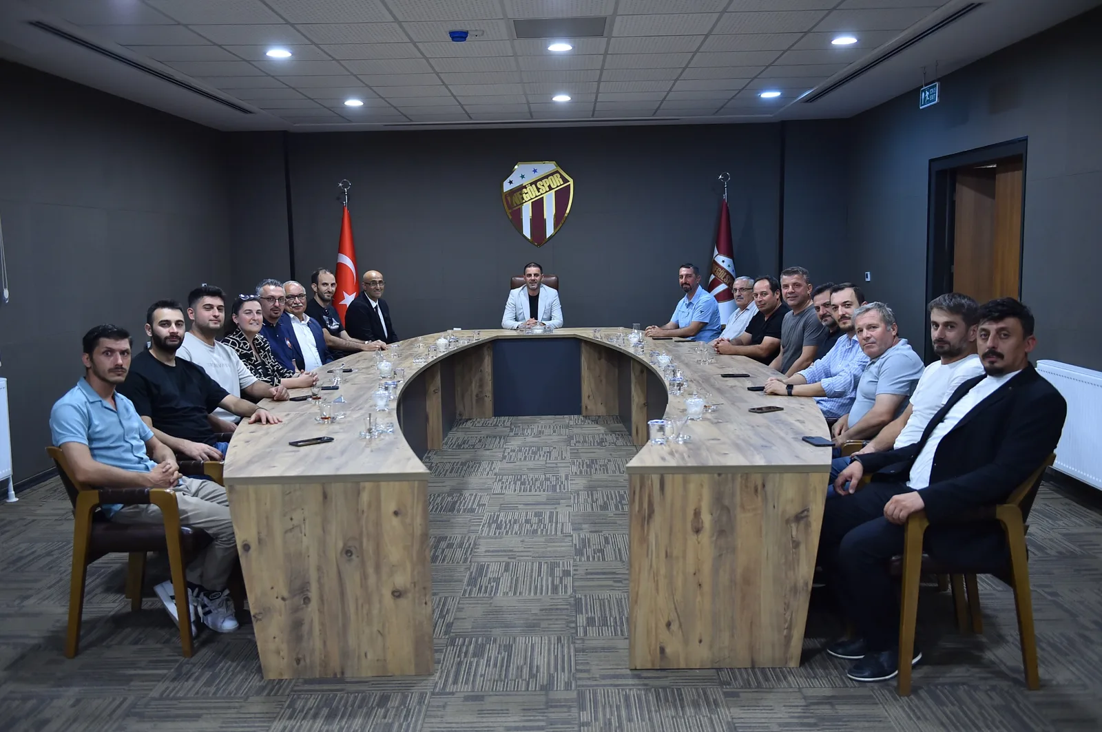 İnegölspor’a destekler sürüyor