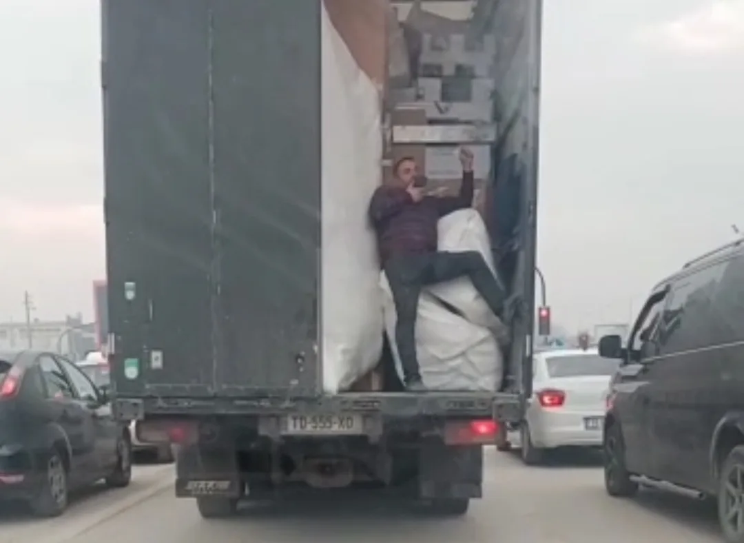 İnegöl'de tehlikeli yolculuk