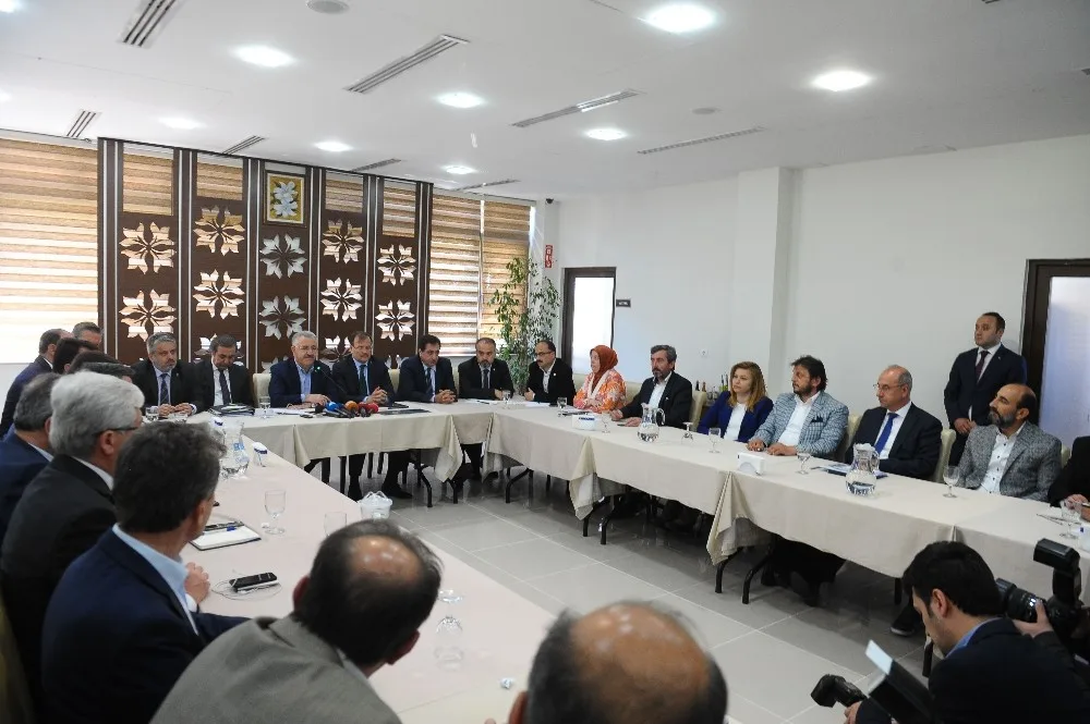 Seçim Öncesi Bursaya Hızlı Tren Müjdesi