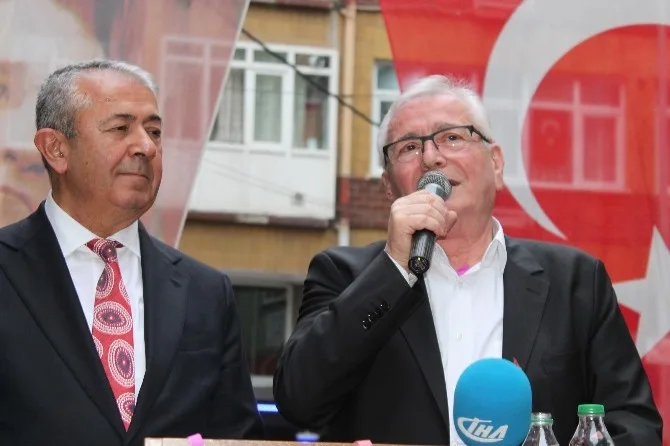 Sefa Sirmen Tahliye Oldu, Coşkuyla Karşılandı