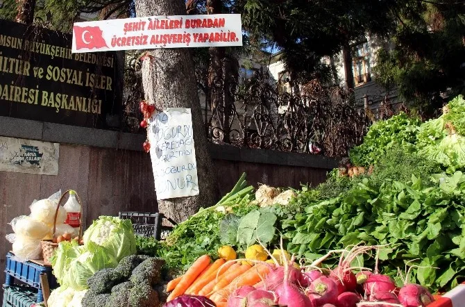 Şehit Yakınlarına Sebze-Meyve Bedava