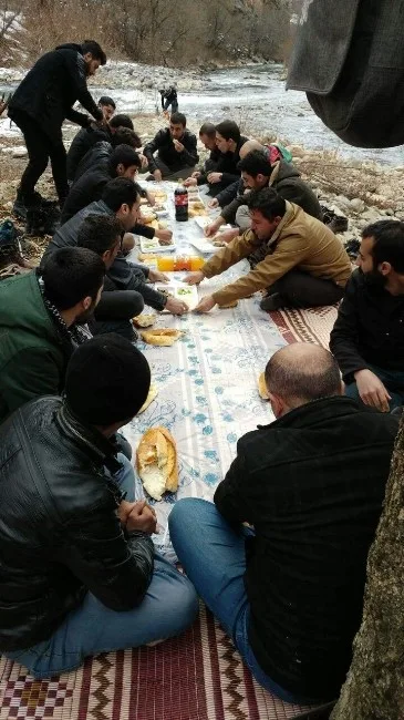 Şemdinlide Kış Ortası Piknik Keyfi