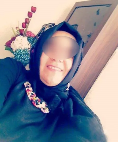 Sevgilisini Karısının Yanında Kalbinden Bıçaklayan Kadın: