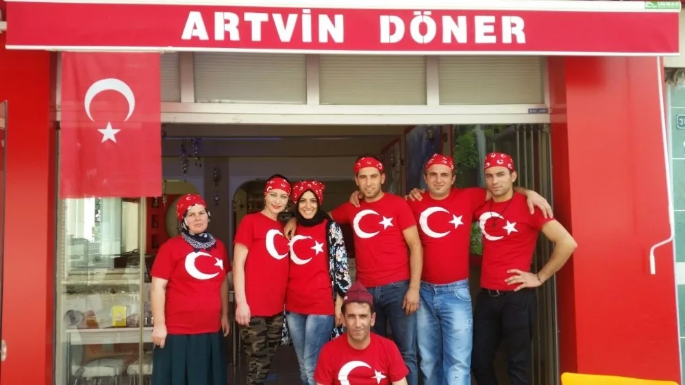 Seyyar Döner Tezgahıyla Başladı, Şimdi Marka Oldu