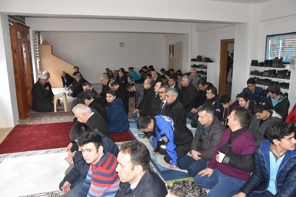 Sinopta Şehitler İçin Kuran Okundu