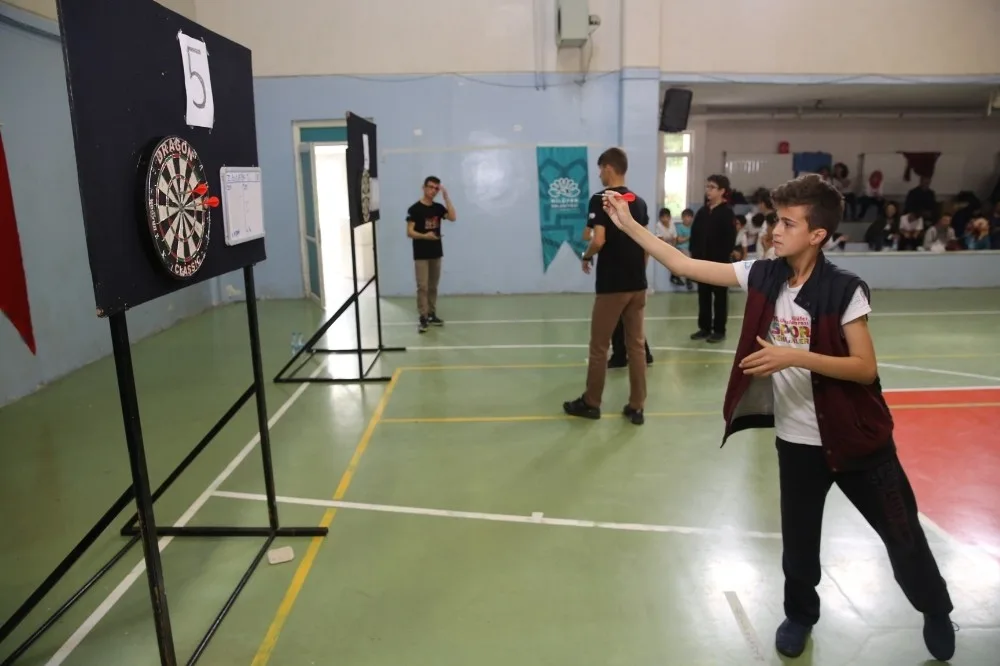 Spor Şenliklerinde Dart Turnuvasına İlgi Büyük