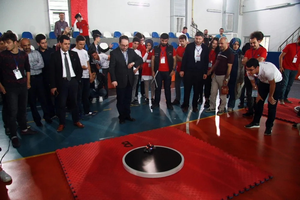 Sumocu Robotlar Bursada Yarıştı