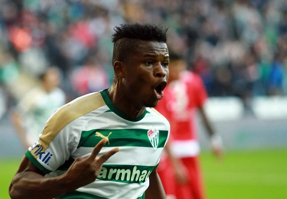 Süper Lig: Bursaspor: 1 - Antalyaspor: 0 (İlk Yarı)