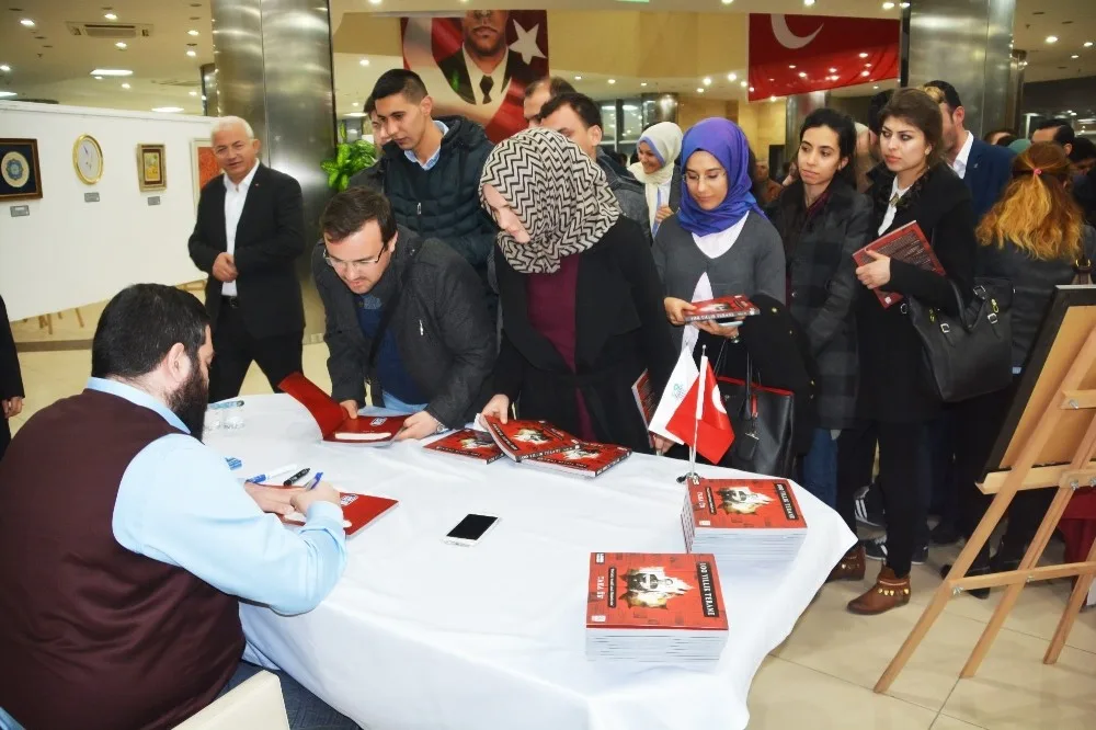 Taha Ünden Torbalıda İmza Günü