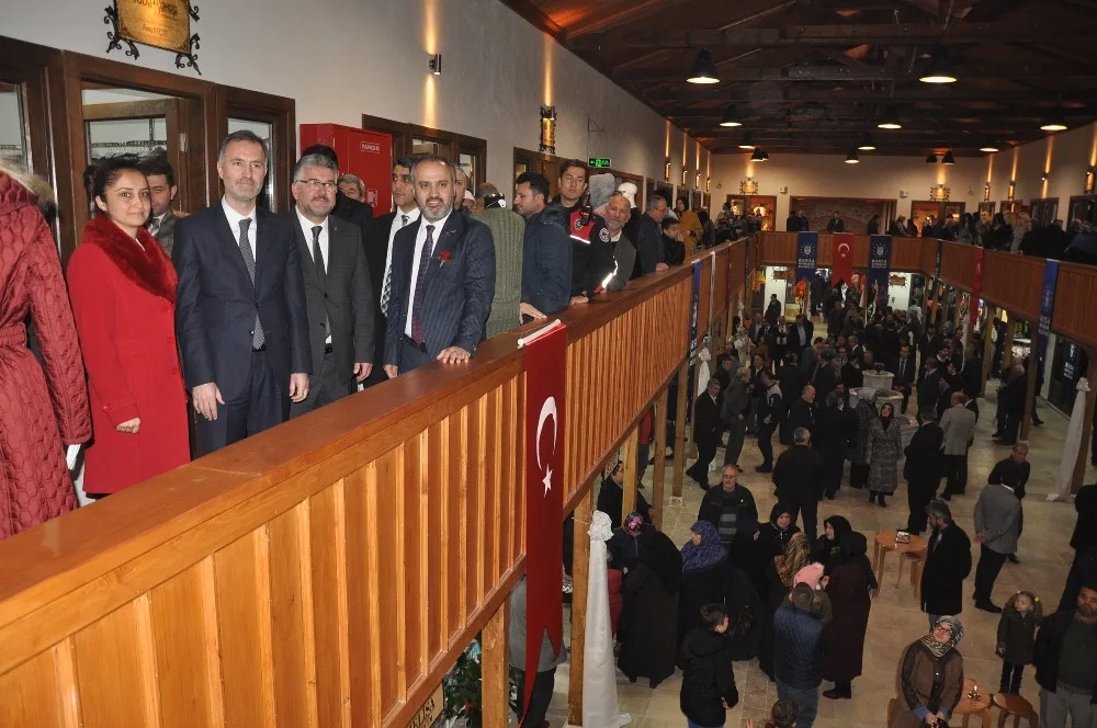 Tarihî Han Küllerinden Doğdu