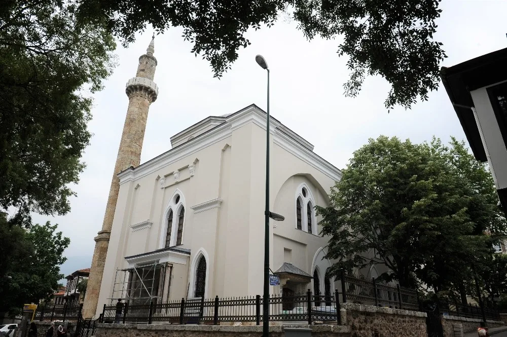 Tarihi Camide Bitmeyen Restorasyon