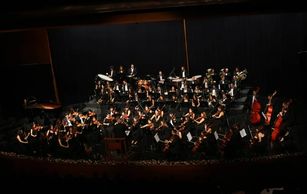 Ted Senfoni Orkestrası Bursada Konser Verdi