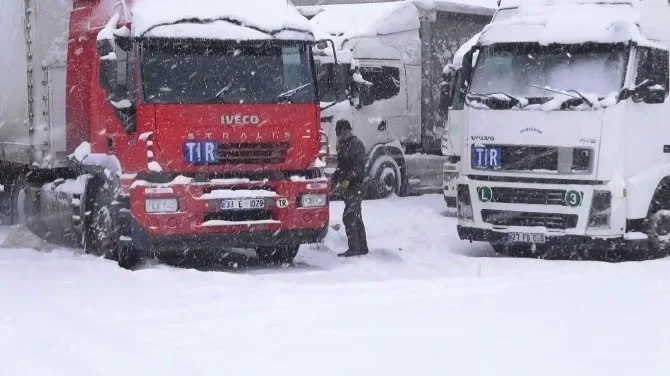 Tendürek Dağı Yolu Kapandı