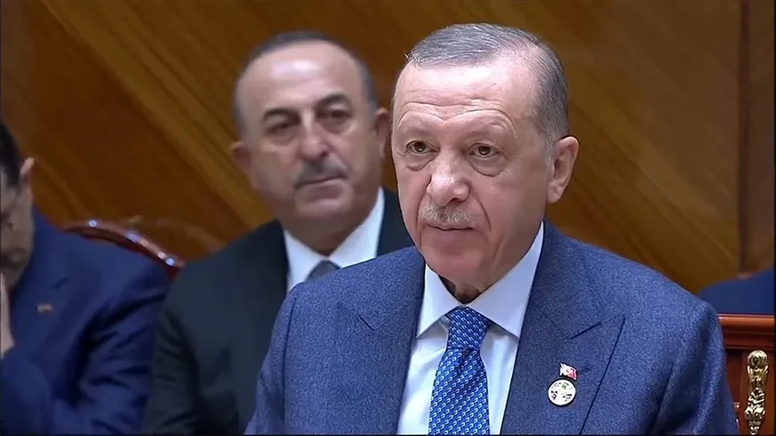 Cumhurbaşkanı Erdoğan: Türkmen doğal gazının batı pazarlarına nakline artık başlamalıyız