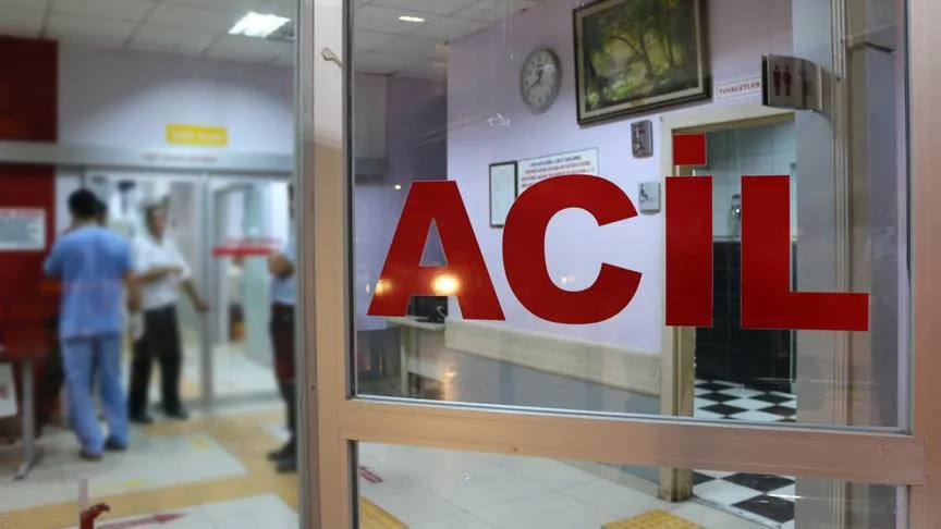 İnegöl’de 11 öğrenci gıda zehirlenmesi şüphesiyle hastaneye kaldırıldı