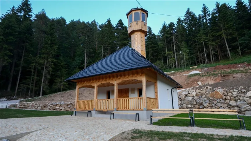 Bosna’da Alinur Aktaş’a Vefa bölge halkı hizmetlerini unutmuyor