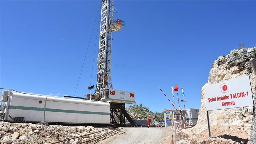 Terörden temizlenen Gabar'da yeni petrol rezervi keşfedilen kuyuda çalışmalar sürüyor