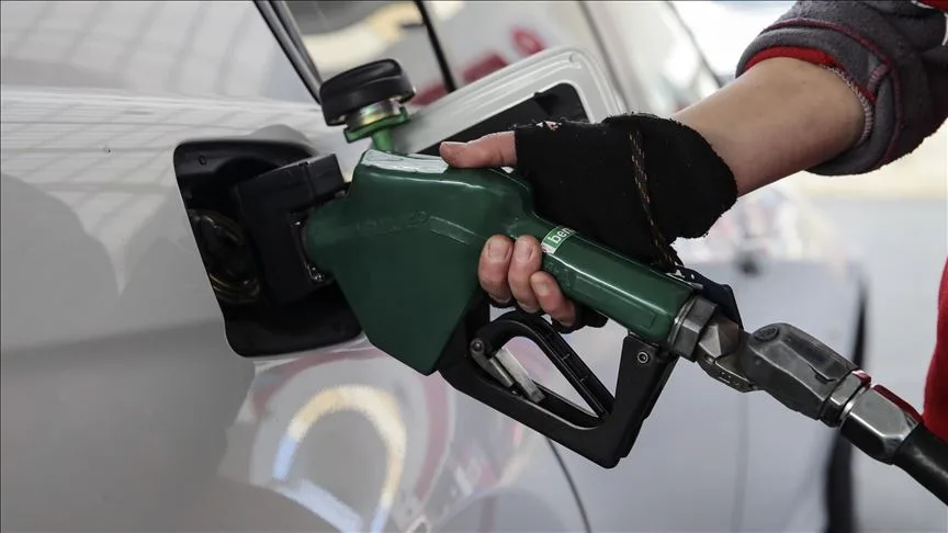 Araç sahipleri dikkat: Motorine zam geliyor