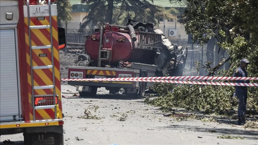 Güney Afrika'da akaryakıt tankerinin patlaması sonucu ölenlerin sayısı 15'e çıktı