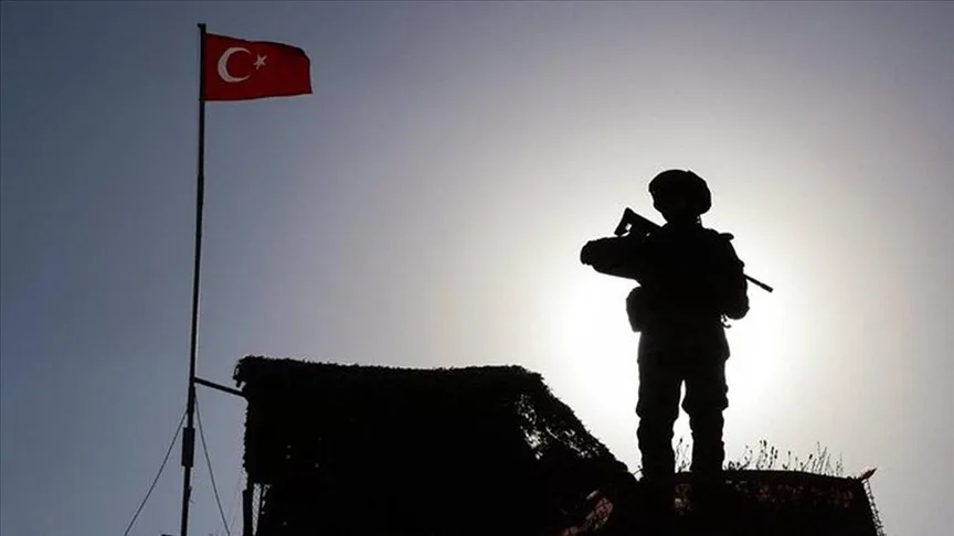 Yunanistan'dan Türkiye'ye zorla gönderilmeye çalışılan 6'sı FETÖ mensubu 29 kişi yakalandı