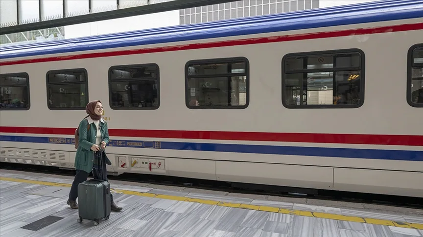 Demir yolu yolcu taşımacılığında "iade işlem" ve "bilet değişiklik" süreleri güncellendi