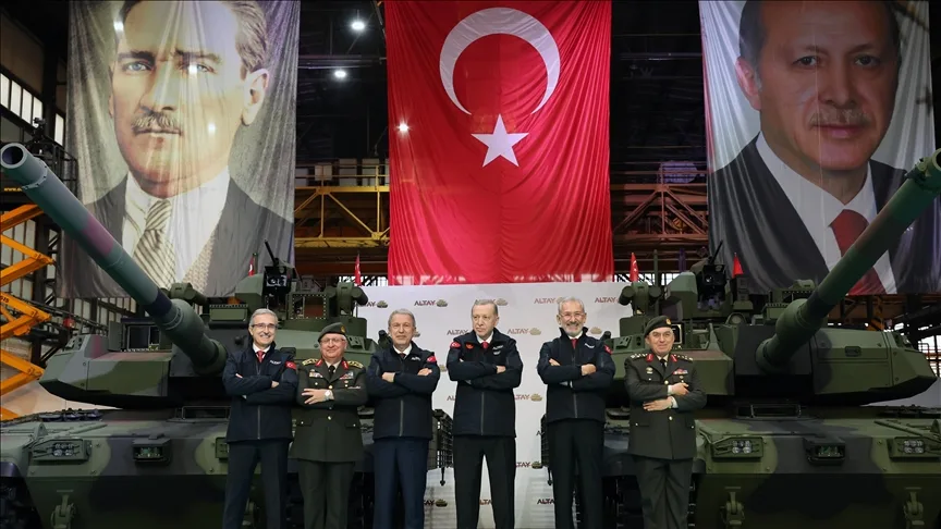 "Yeni Altay Tankı uzun mesafe hedefleri, hem hareket halinde hem de dururken vurabilecek"