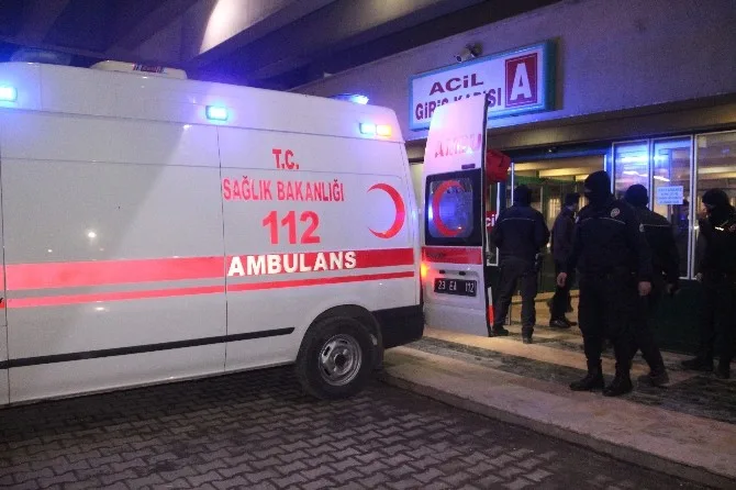 Tuncelide Yaralanan Bir Asker Elazığa Getirildi