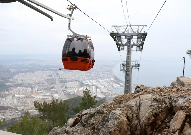 Türkiyenin En Ucuz Teleferiği Antalyada Hizmete Açıldı