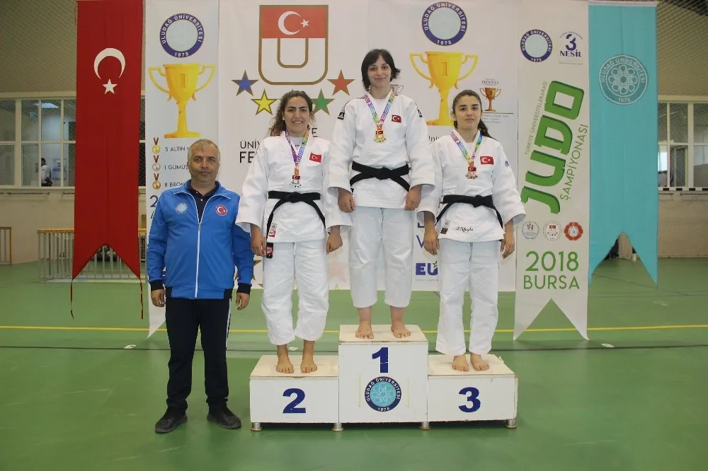 Üniversitelerarası Judo Turnuvasında Kazananlar Belli Oldu