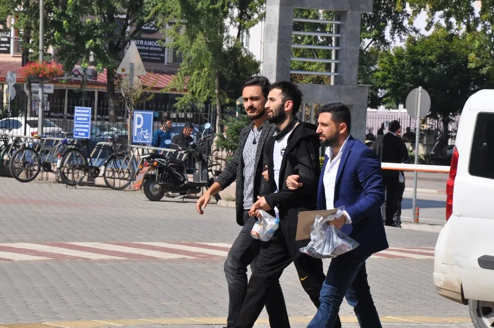 Üniversitelileri Zehirleyecekti
