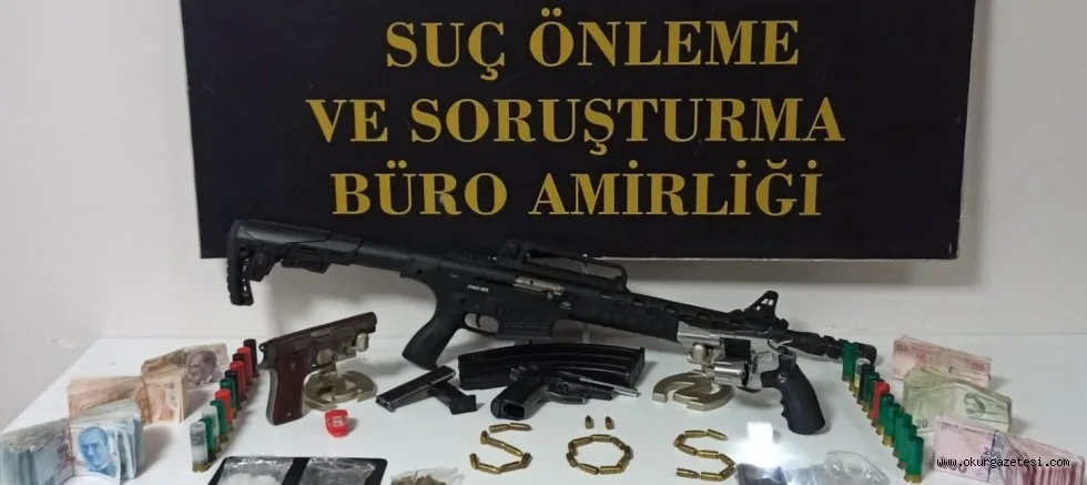 Uyuşturucu ticareti yaptıkları iddia edilen 2 kişi yakalandı