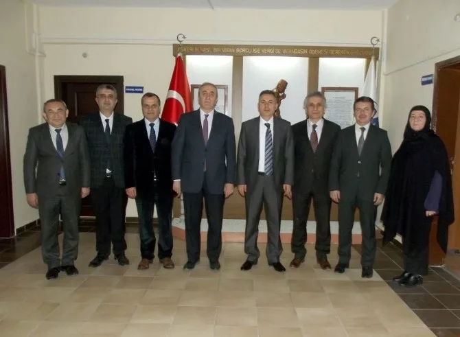 Vali Elbandan Defterdarlığa Ziyaret