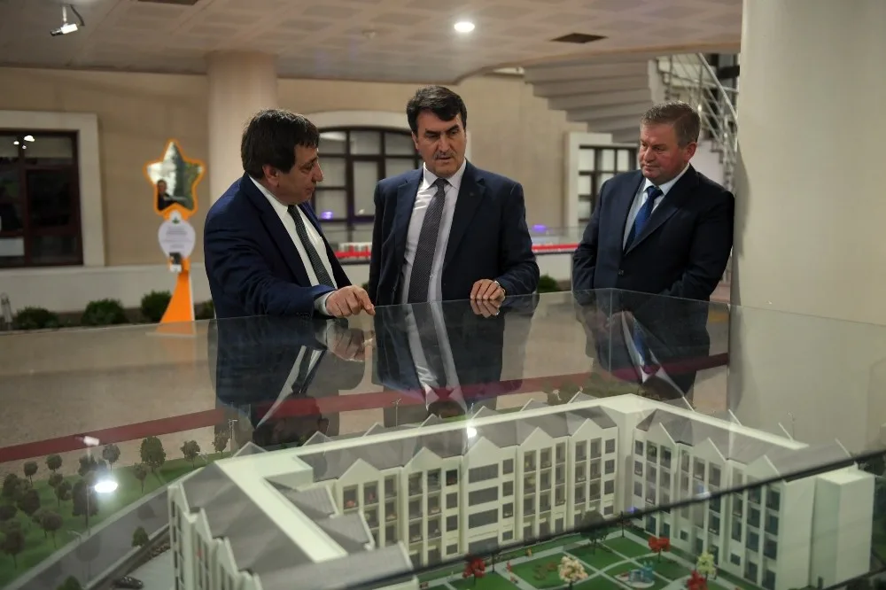 Vali Küçükten Başkan Dündara Ziyaret