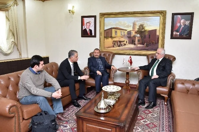 Vali Tunanın Çağrısı Üzerine Şanlıurfaya Fabrika Kuruluyor