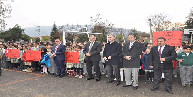 KURŞUNLU'DA ŞEHiTLER OKULU