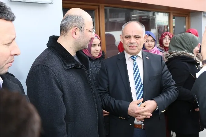 Yahyalı Belediyesinden Öğrencilere Yarıyıl Hediyesi