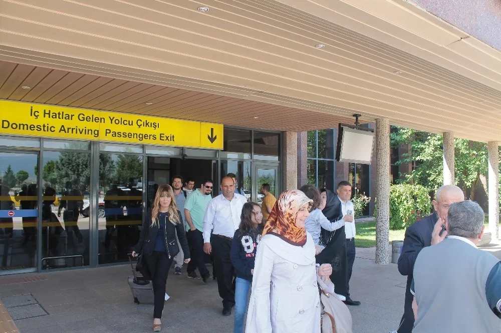 Yenişehir Havaalanından 163 Bin Kişi Uçtu